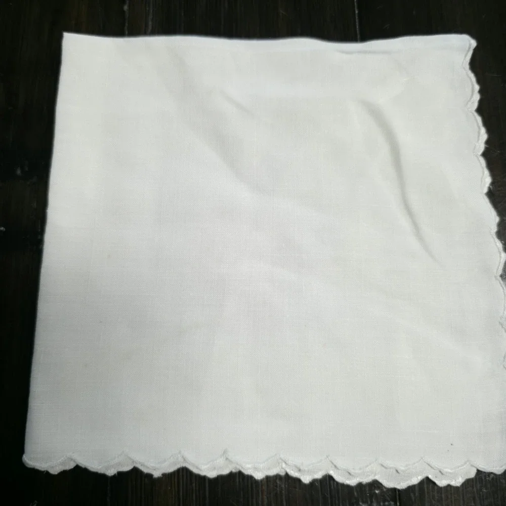 VTG White Embroidered Handkerchiefs Lot Butterfly Floral Scalloped Edge Bridal